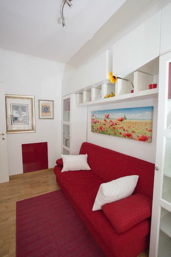 Appia Tourist Apartment Рим Экстерьер фото