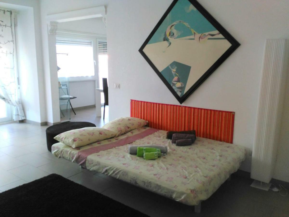 Appia Tourist Apartment Рим Экстерьер фото